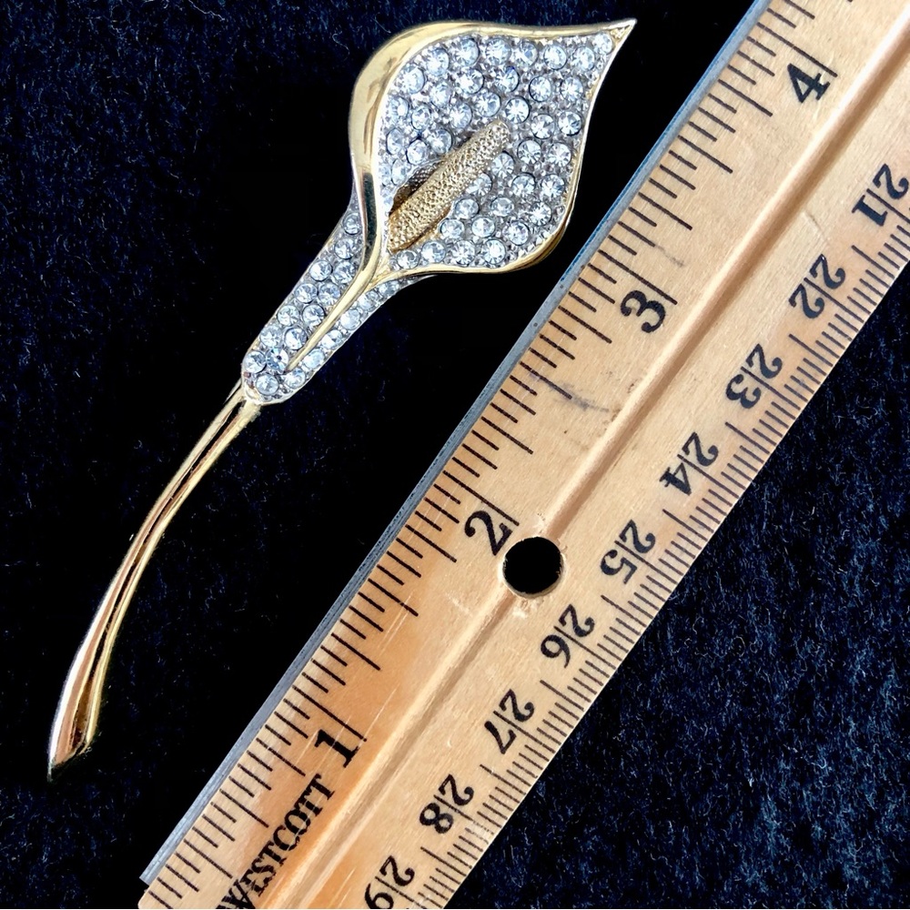 Elegant Goldtone and Rhinestone Floral Calla Lily Pin Brooch